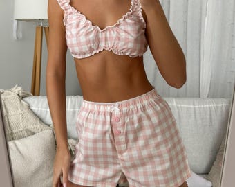 Rosa Pyjama Set für Frauen - Rüschen Bralette & Shorts, Atmungsaktive Baumwoll Nachtwäsche