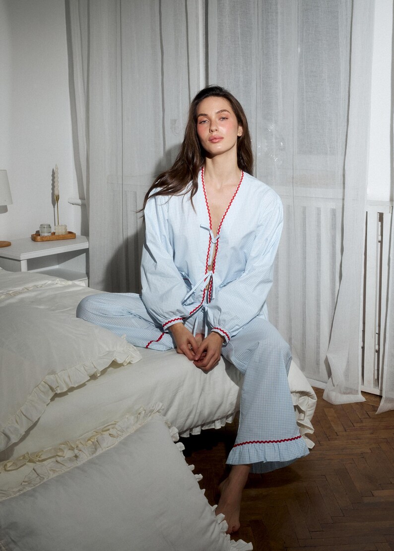 Conjunto de pijama de algodón azul: camisa con pantalón corto o pantalón. imagen 3