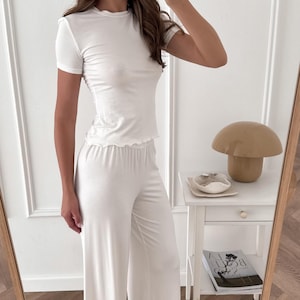 White Pajama Set for Women with Viscose Wide-Leg Pants, T-Shirt and Robe image 8