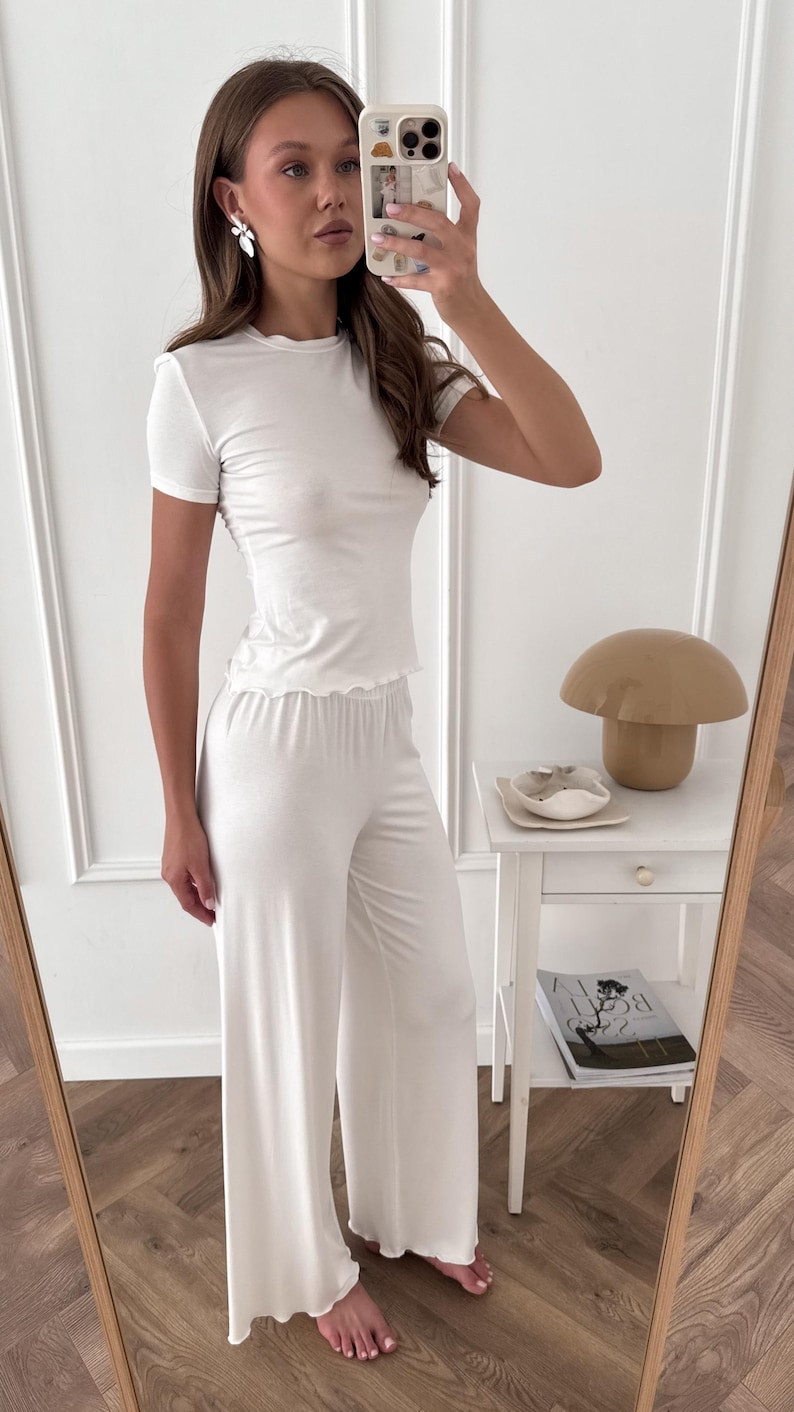 White Pajama Set for Women with Viscose Wide-Leg Pants, T-Shirt and Robe image 8