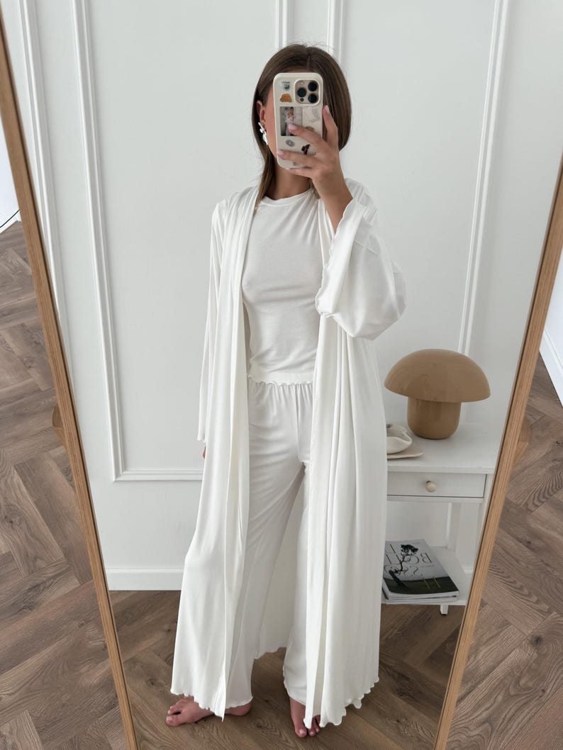 White Pajama Set for Women with Viscose Wide-Leg Pants, T-Shirt and Robe image 12
