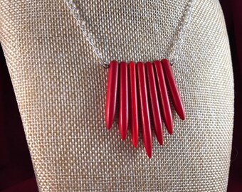 Sunspikes - Simple red spike pendant necklace