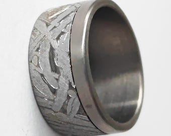 Bague météorite en fer Muonionalusta, bague incrustée de météorites en alliage de titane - Production créative - Cadeau - Alliance