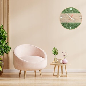 SCANDINAVIAN STYLE Wall Clock – 50 cm – Reclaimed Wood & Pastel Moss