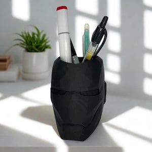 Iron Man Pencil Holder Helmet – Marvel Desk Decor, Superhero Fan Gift, Avengers Office Organizer