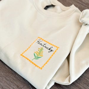 刺繍入り州花スウェットシャツ、ケンタッキー州スウェットシャツ、カスタマイズ可能な州シャツ、女性用花柄刺繍シャツ、ケンタッキープライドシャツ