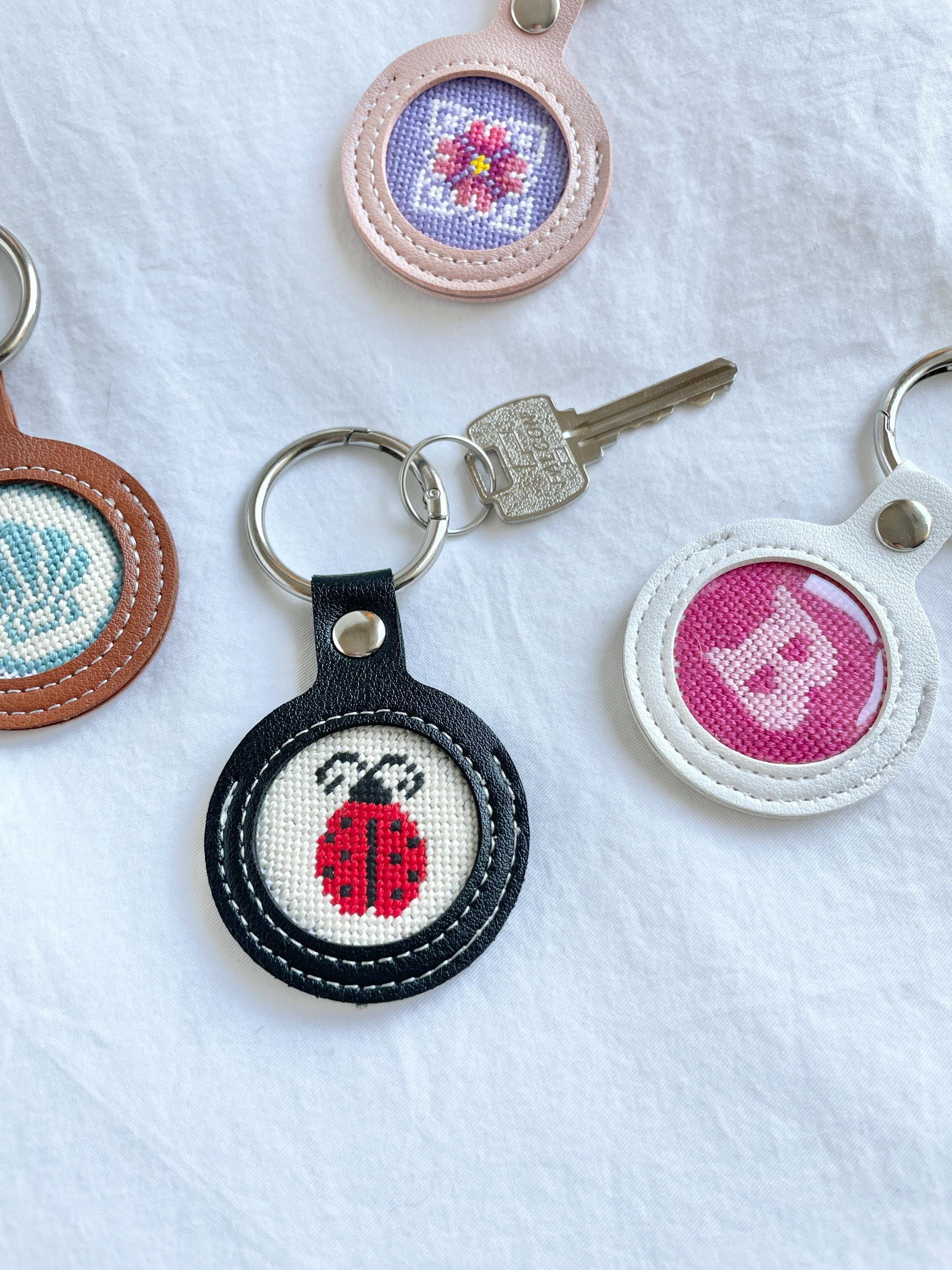Mesh Keychain Mini Letter Digital Chart | Needlepoint Keychain | 18 Mesh PDF - Etsy