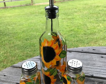 Sunny Sunflower’s Set Oil Dispenser  and Matching Salt and Pepper Shakers