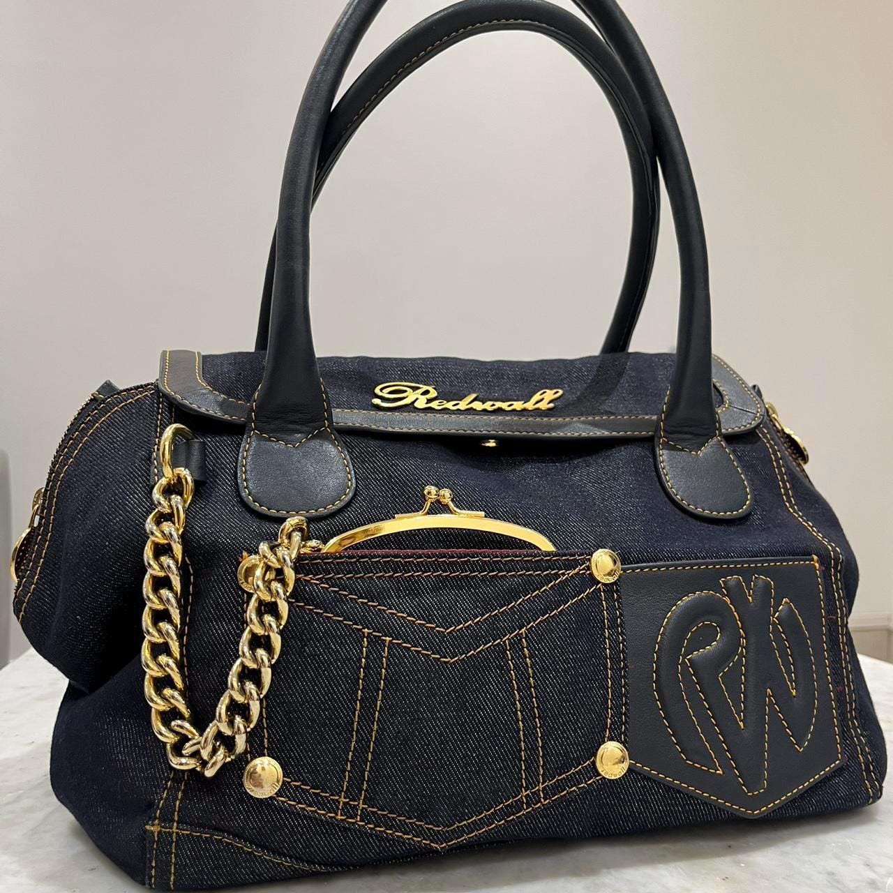 MOSCHINO　モスキーノ　Redwall  ハンドバッグ  イタリア製 Vintage 90s Moschino Leather Shoulder Bag Purse - Redwall