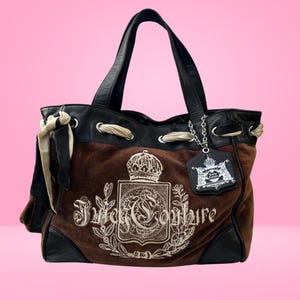 バッグ JUICY COUTURE bag shoulder Y2K leather Juicy Couture Y2K Handbag Pale Pink Velour Shoulder Bag