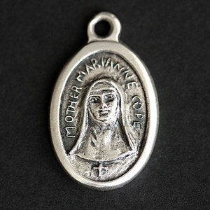 Mother Marianne Cope Medal. Catholic Pendant. St Marianne Cope Pendant. Mother of Molokai Charm. Catholic Saint Medal. 25mm x 16mm (Qty 1)