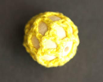 Four (4) Yellow Knitted Wooden Beads. Light Wood Beads. Yellow Beads. Yellow Knit Beads. Netted Beads. 20mm