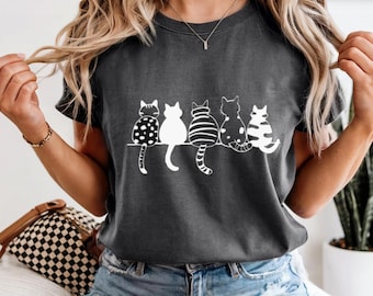 Funny Cats Cat Lovers T-shirt | Cute Cat Illustration, Humorous Cat Design