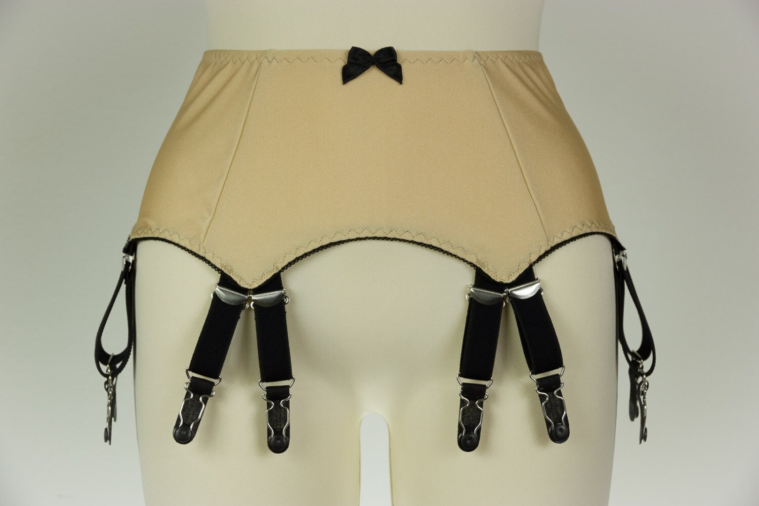 12 Strap JOAN Suspender Belt Fetish Garter Belt in Many Colors - Etsy