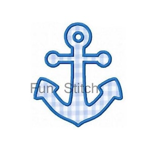 Può includere: Ancora blu con un motivo a quadri bianchi e blu. L'ancora è contornata di blu.