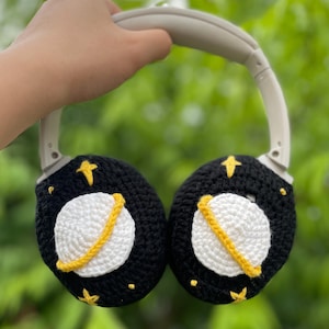 Bose qc 45 cover crochet solar system crochet,bose headphone cover,sony xm5 accessories,sony xm4 cover,sony xm6,Music Lovers,Handmade Gifts
