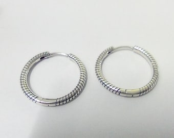 orecchini a cerchio con ciondolo a forma di momento in argento 925 Pandora