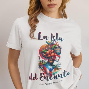 La Isla del Encanto - Women&#39;s Luxury Comfort Tee