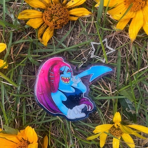 Brelok - Undyne w akwarium