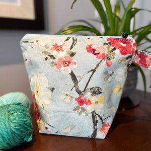 Sac de projet floral à fermeture éclair : petit sac de rangement pour tricot, crochet et produits de beauté, sac cadeau pour tricoteuse de chaussettes