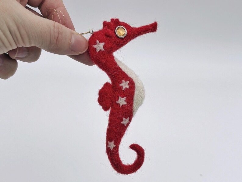 Needle felted wool ornament - Seahorse - Thumbnail 3