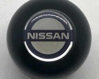 NISSAN Bosal Anhängerkappe: 3D Logo, roter reflektierender Streifen