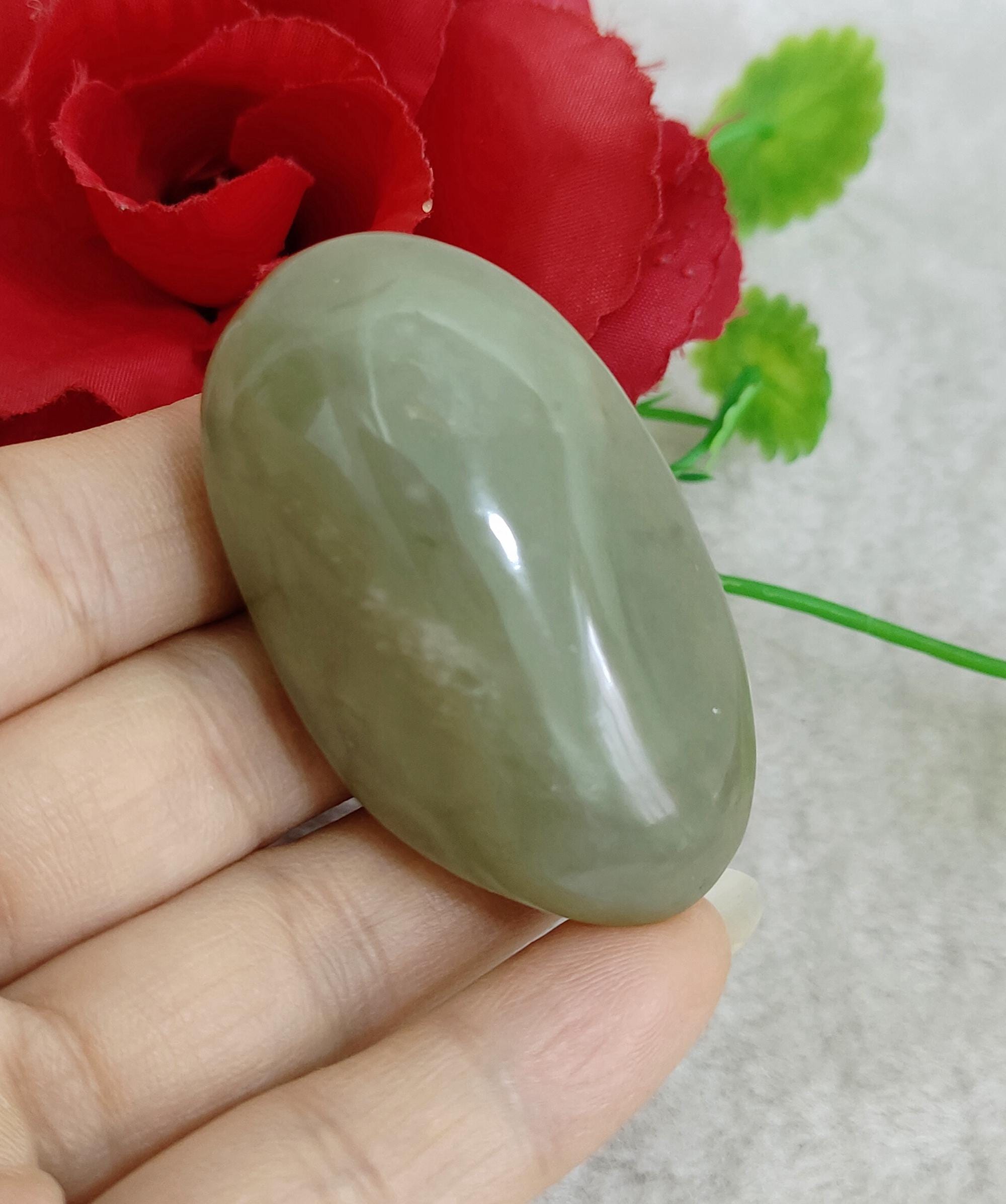 天然研磨青磁翡翠/ネフライト鉱物標本、水晶、宝石商の材料 - Etsy 日本