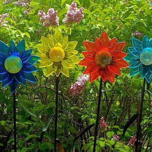 Fused Glass Sunflower Garden Art: Colorful Indoor/Outdoor Decor