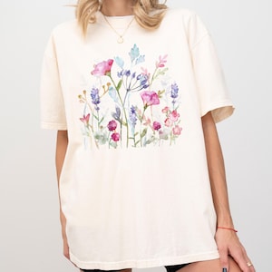 Camisa de flores silvestres Comfort Colors®, camisa floral estilo cottagecore, camisa botánica, camisa de flores, camisa de naturaleza, camiseta de flores silvestres, camisa de flores silvestres