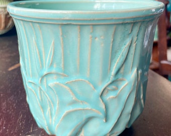 Vtg McCoy Calla Lilly Planter in Celadon Green from the 40's