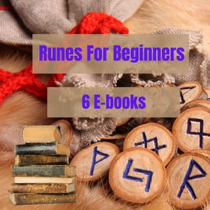 Op de afbeelding: Afbeelding van een stapel boeken en houten runenstenen met blauwe symbolen. De tekst "Runes For Beginners" en "6 E-books" wordt weergegeven. De achtergrond bevat een rood gebreid item en een vachtachtige textuur.