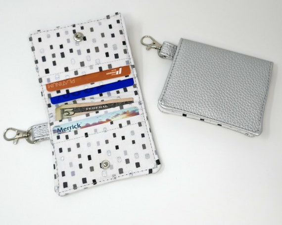 Cartera de tarjeta de credito plateada metalica Cartera a presion Cartera pequena de cuero vegano Cartera minimalista Billetera de piel sintetica Etsy Espana