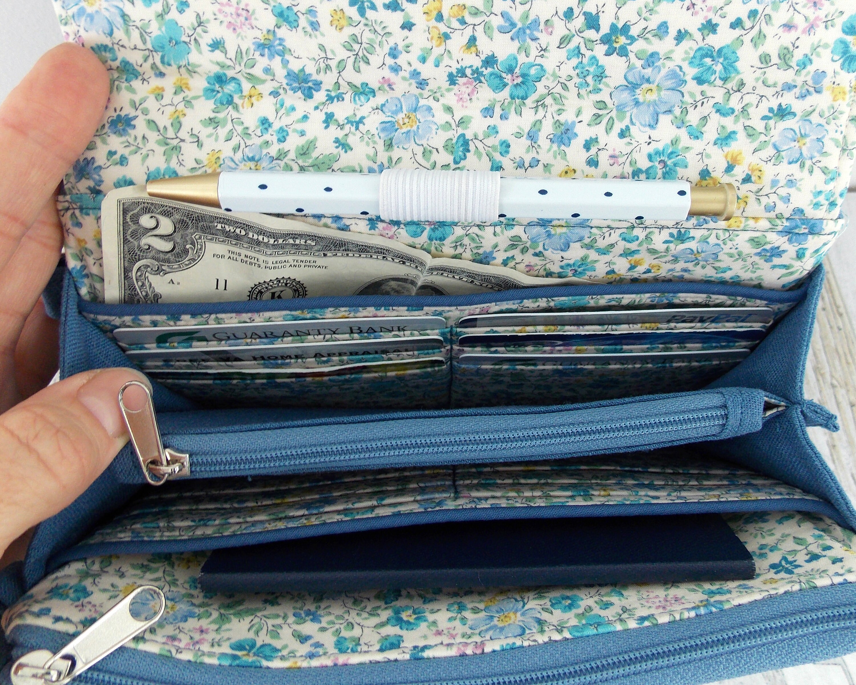 【CHRISTINE PROJECT】CP Foldable Card Wallet 2colors Compact Foldable Card Wallet with Zipper Pocket | Detailed