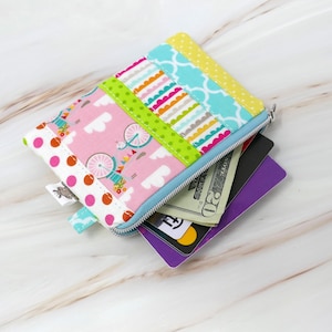 Quilted Patchwork Coin Purse Cotton Fabric Zipper Scrappy Pouch Multi Use Zipper Bag Cards Cash Coins Gift for Her Bicycle Key Chain