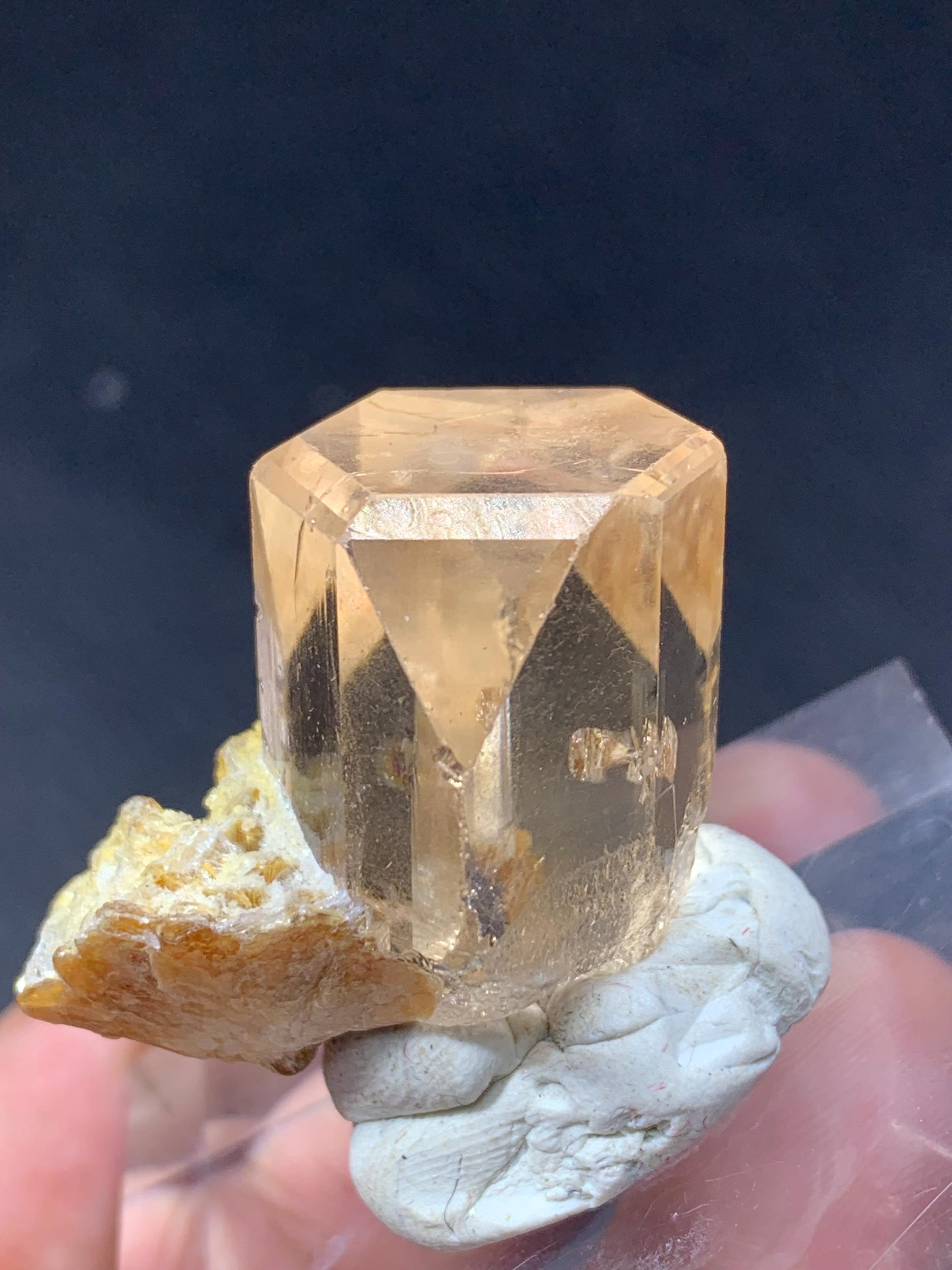 ★超珍品！パキスタン シガール渓谷産 トパーズイントパーズ ☆超珍品！パキスタン シガール渓谷産 トパーズイントパーズ ☆超珍品