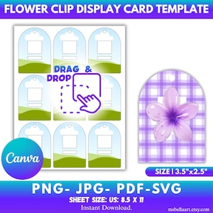 Puede incluir: Una plantilla de tarjeta de presentación con temática floral. El diseño incluye una hoja de tarjetas en forma de arco con un fondo de cielo y hierba, y una sola tarjeta con una flor morada. El texto incluye "FLOWER CLIP DISPLAY CARD TEMPLATE", "DRAG & DROP", y "TAMAÑO | 8,9cm x 6,4cm".