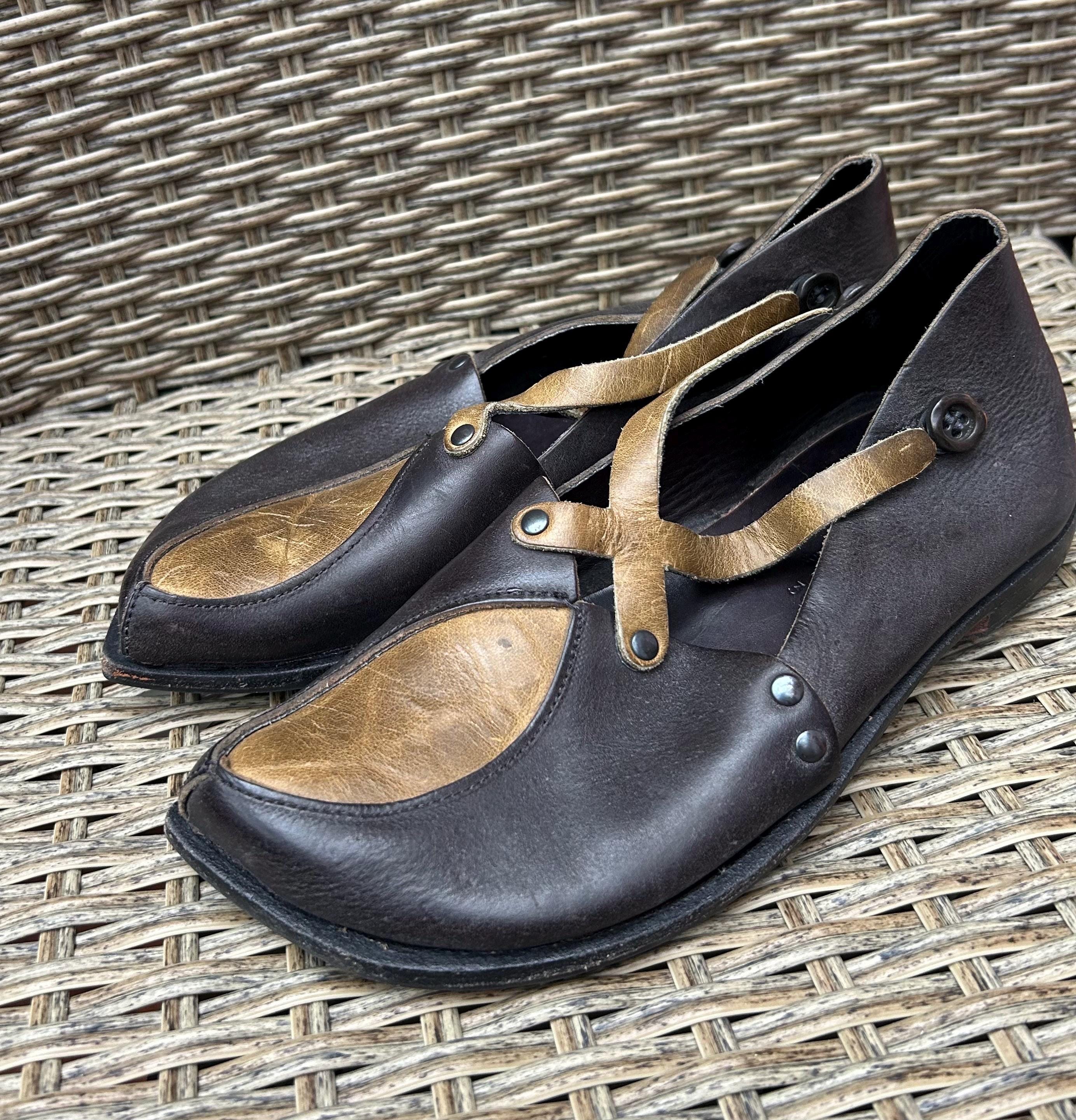 Cydwoq Shoes - Etsy