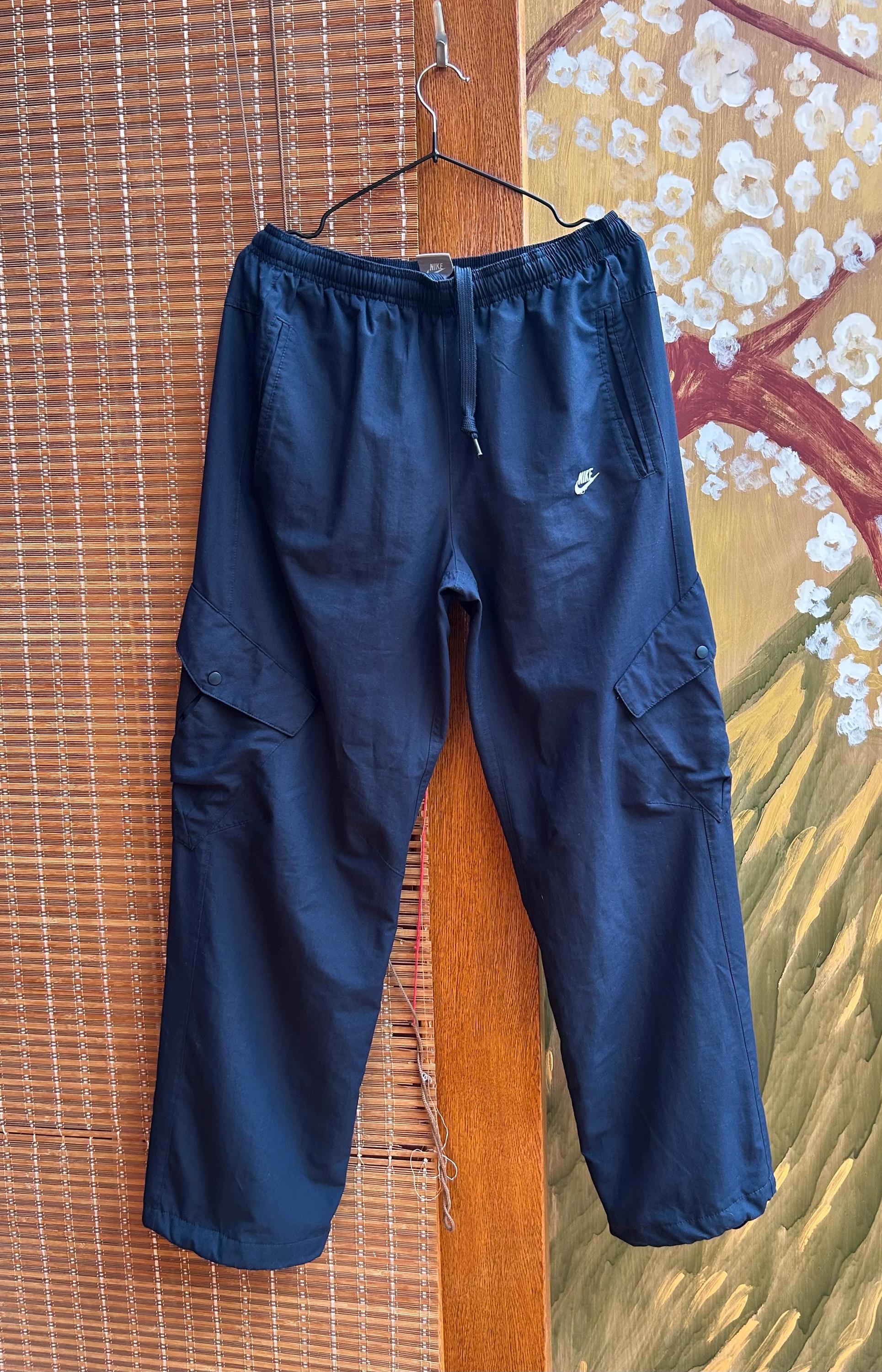 navy nike cargo pants