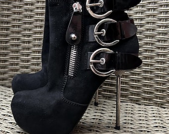 Vintage Gianmarco Lorenzi Black Suede Belted Zipper Metal Stiletto Heels Ankle Boots Size 35