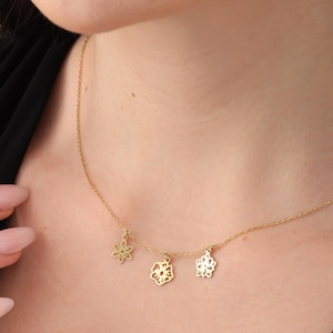 Gold Birth Flower Necklace, Birth Flower Bouquet Necklace, Grandma Gift, Birth Flower Jewelry, Birth flower Family Gift, Mothers Day Gifts