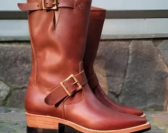 Men’s Handmade Tan Leather Military Boots: Men's Combat Style