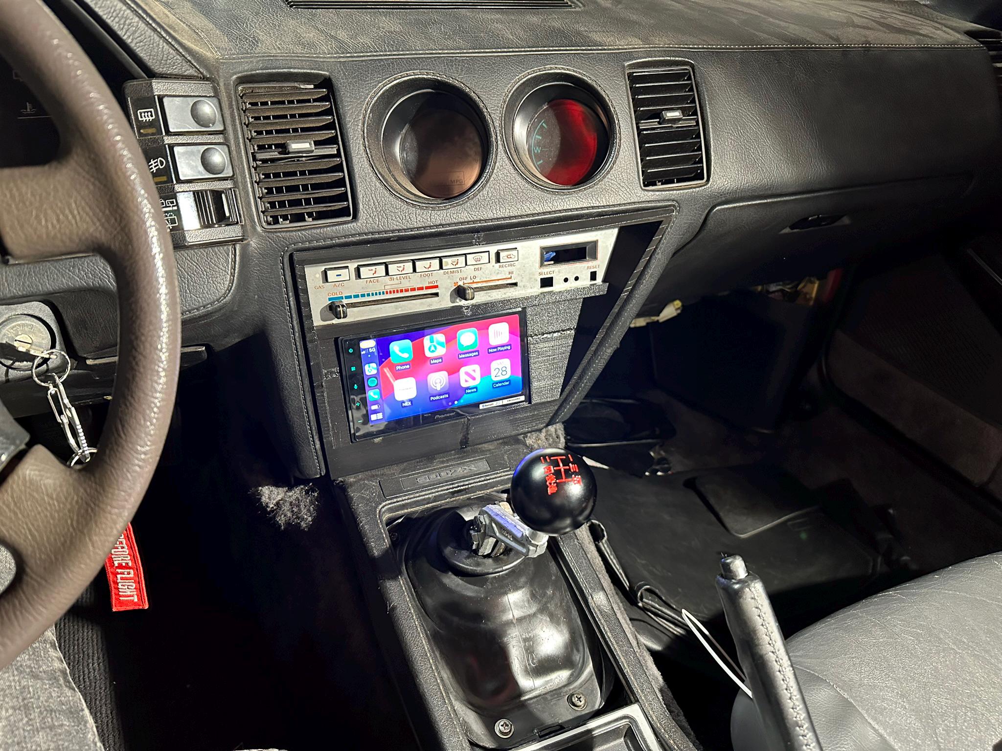 Nissan Z31 300ZX 1983–1989 Center Radio Dashboard 2-DIN Frame