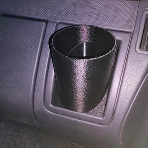 Mercedes Benz W639 Vito Viano side simple and reliable 0.5L CUP HOLDER
