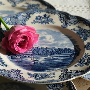 Vintage Johnson Bros Ironstone Dining Plate Old Britain Castles Floral Pattern English Blue Transferware Collectable Plate Wall Art