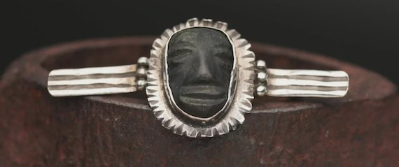 Vintage Mexico Silver .900 Carved Black Onyx Mayan Aztec Warrior Face Pin Brooch