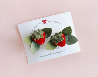 Strawberry Hair Clips Red, Picnic, giddyupandgrow