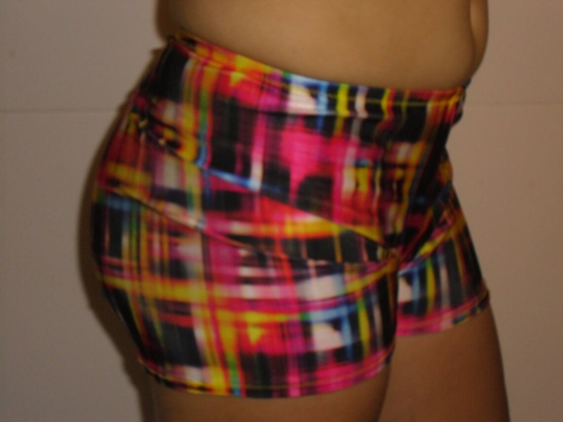 colour shorts