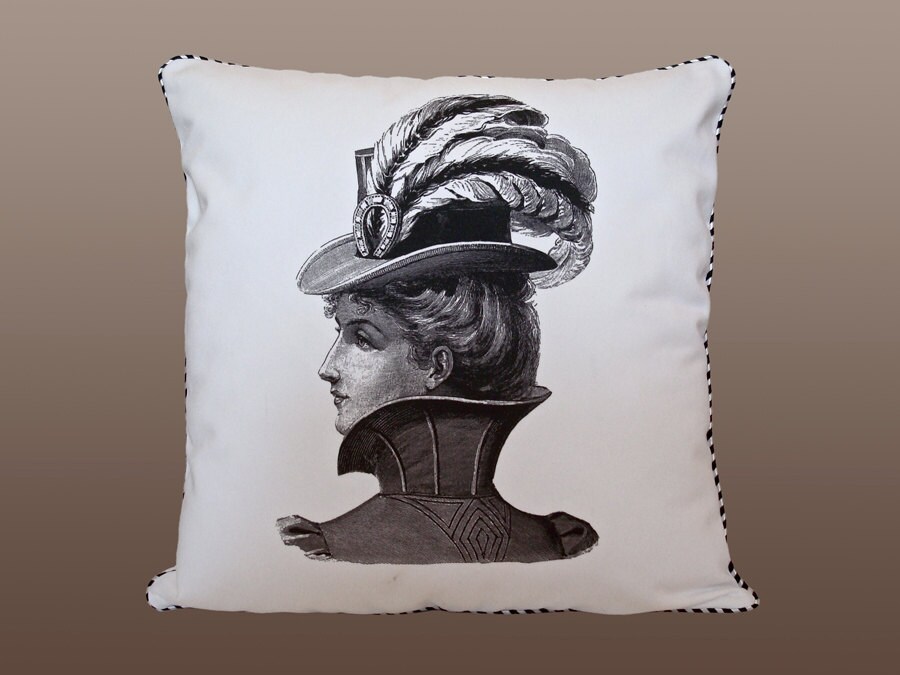 Pomp Pillow - Black/White