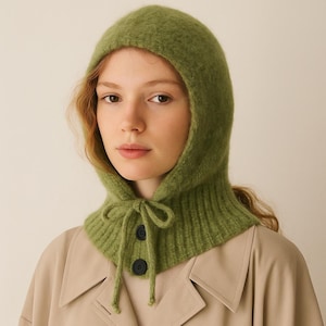 Cozy Green Knit Hooded Hat Hand-knitted Hooded Cowl: Forest Green Chunky Yarn Bonnet - Etsy main image 4
