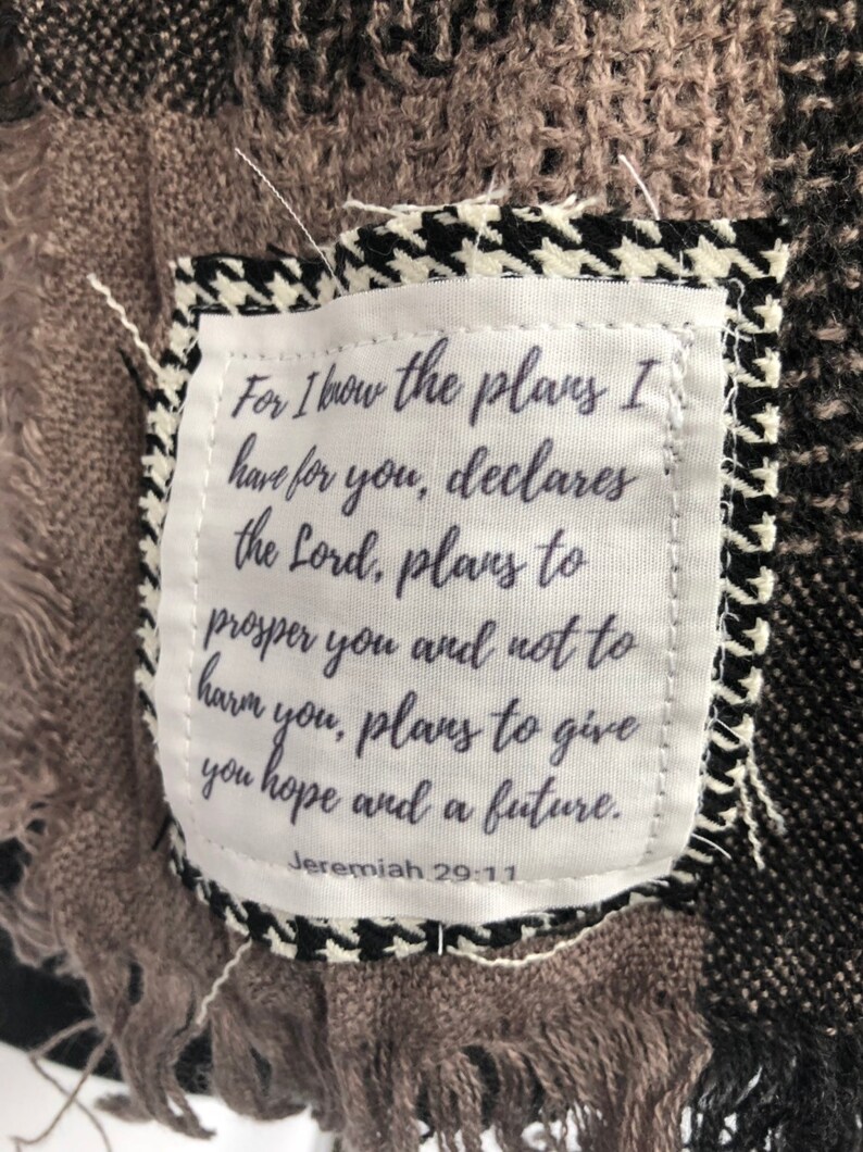 41. Scripture Scarf Plaid Oblong image 3